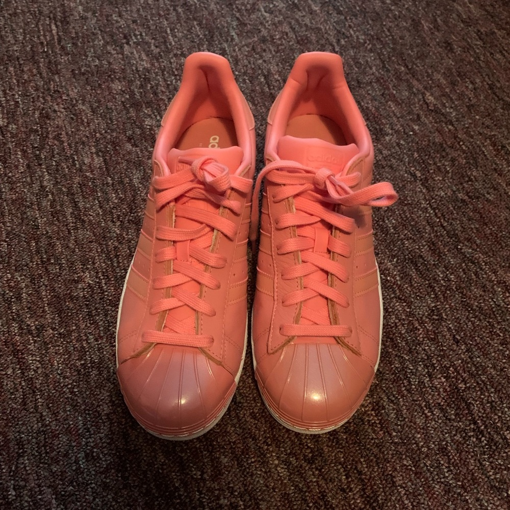 Pink metallic toe adidas